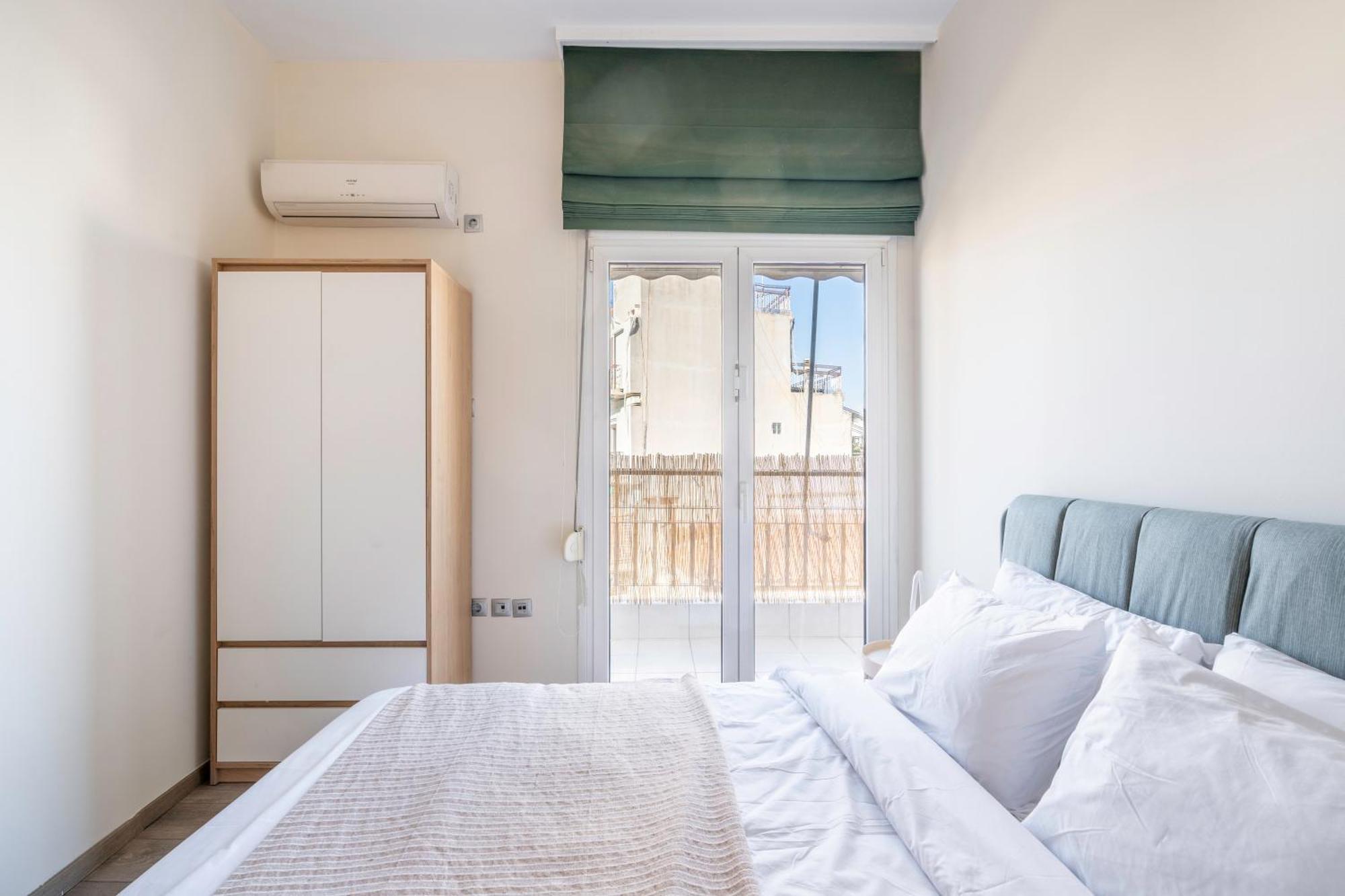 City Oasis: Newly Renovated 2Br Apt In City Center Athens Exterior photo
