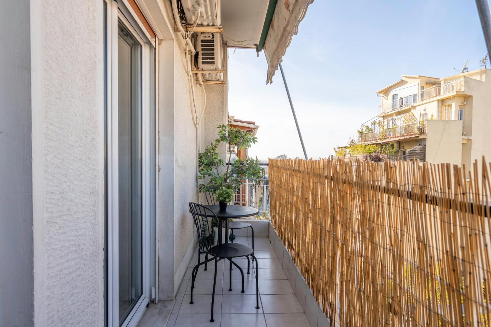 City Oasis: Newly Renovated 2Br Apt In City Center Athens Exterior photo