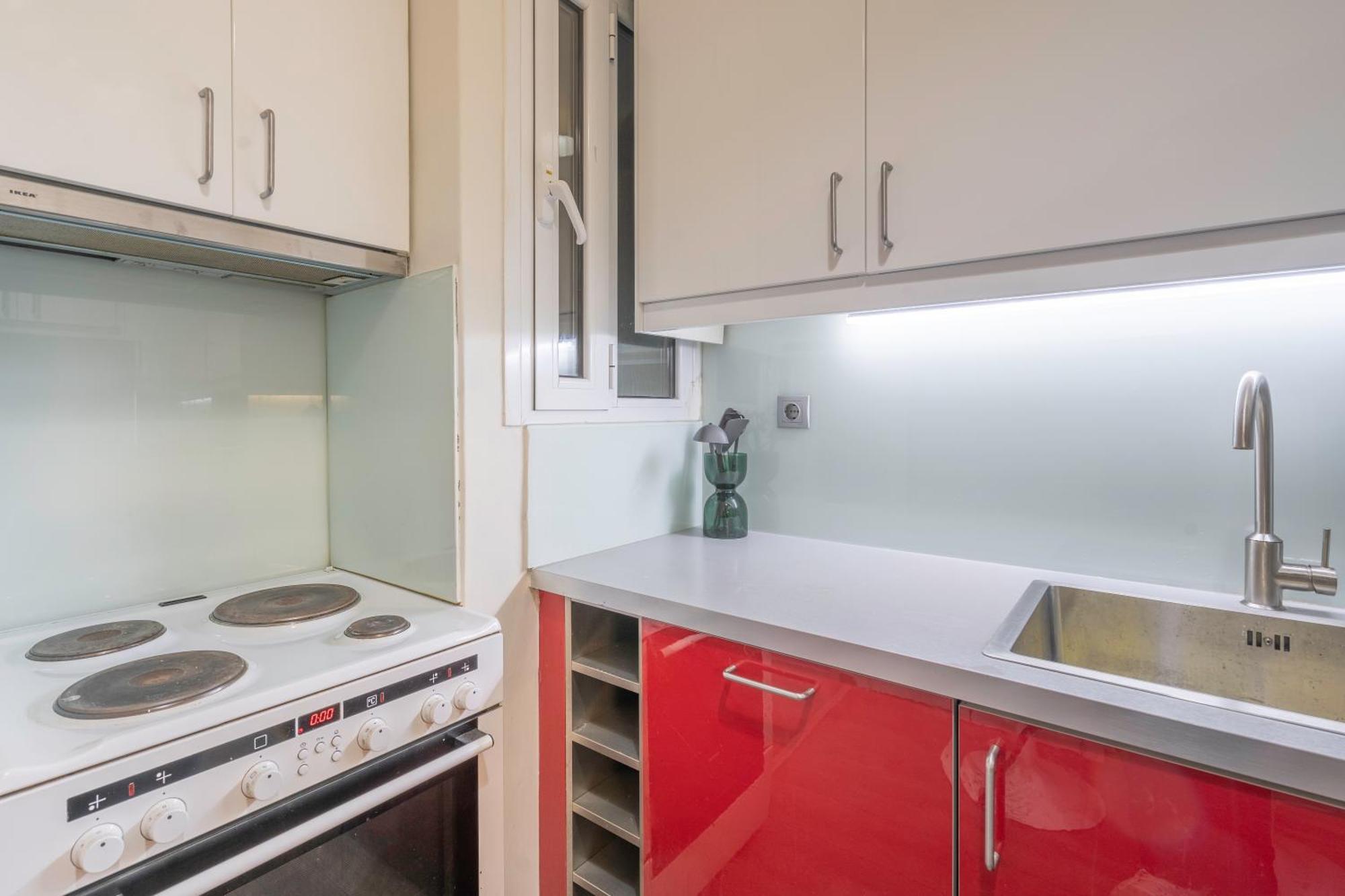 City Oasis: Newly Renovated 2Br Apt In City Center Athens Exterior photo